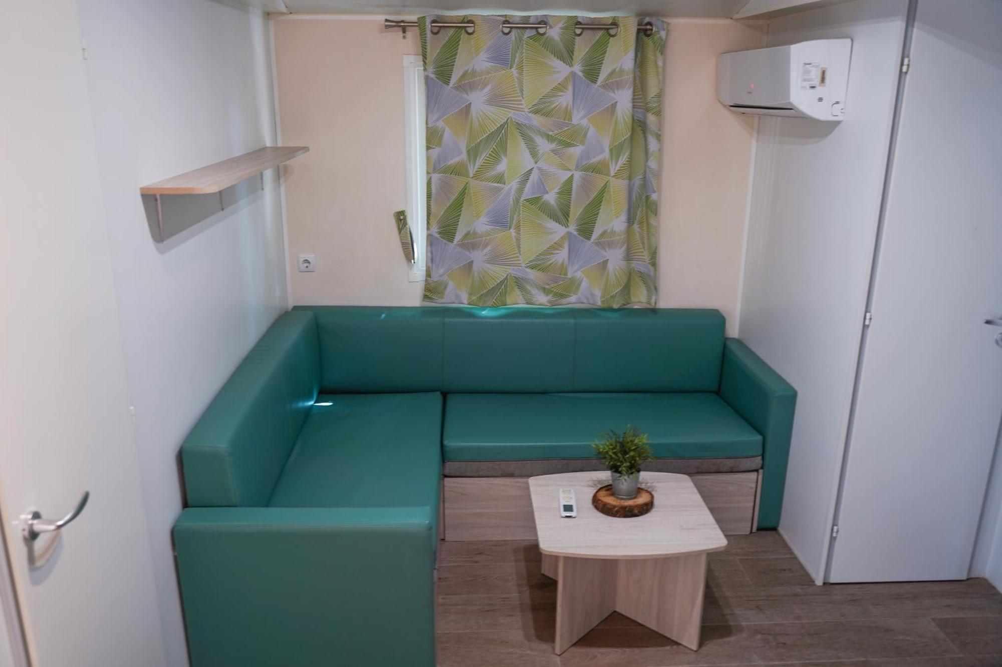 Camping Vila Village Sant Feliu de Buixalleu 外观 照片