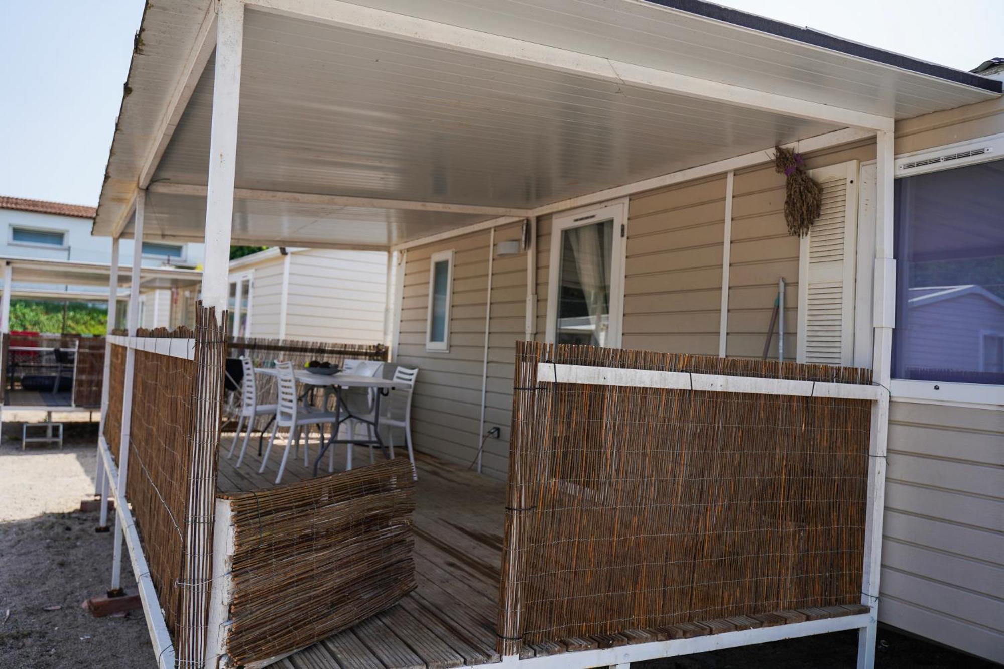 Camping Vila Village Sant Feliu de Buixalleu 外观 照片