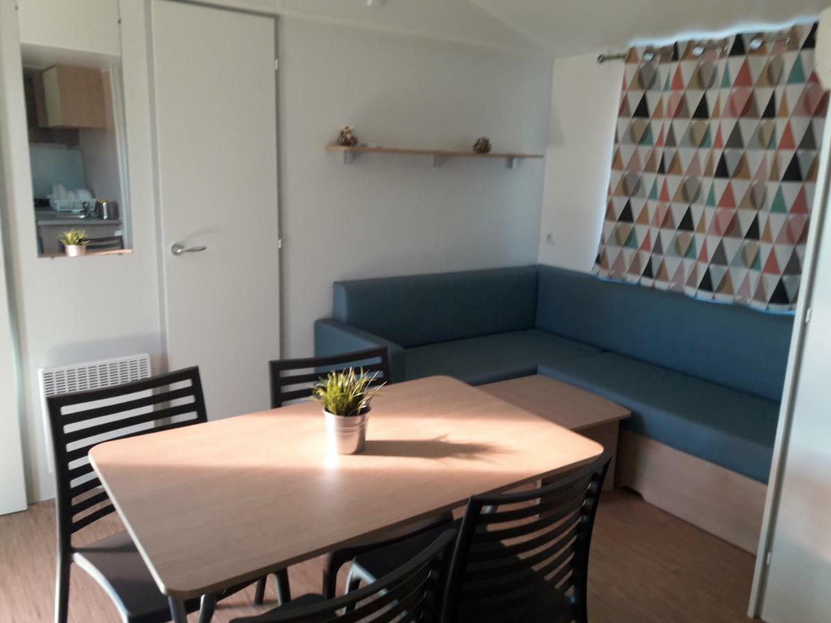 Camping Vila Village Sant Feliu de Buixalleu 外观 照片
