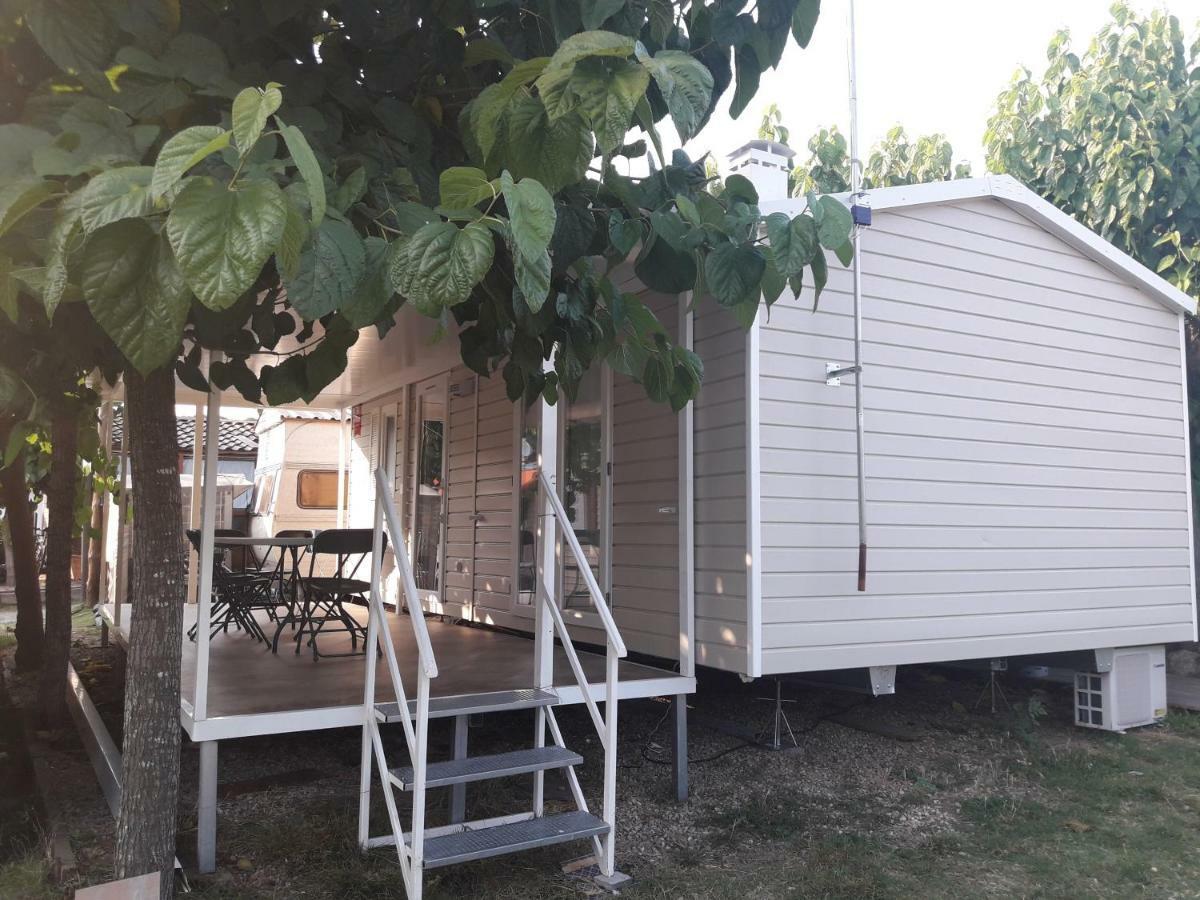 Camping Vila Village Sant Feliu de Buixalleu 外观 照片